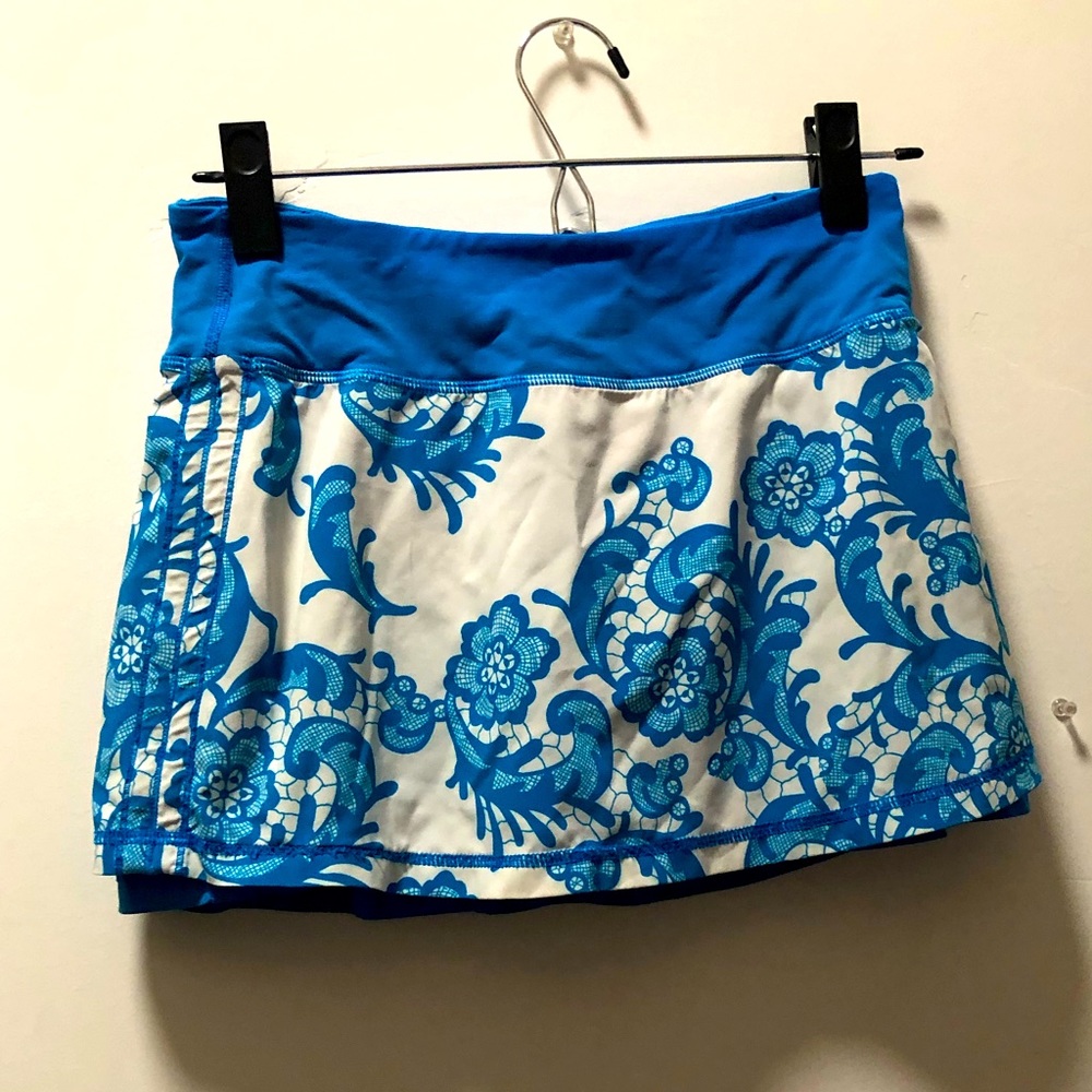 RARE NO LONGER SOLD Lululemon Blue Floral Skirt
